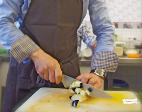 Beim Schneiden sollte man immer aufpassen. Foto: reklamezone.de